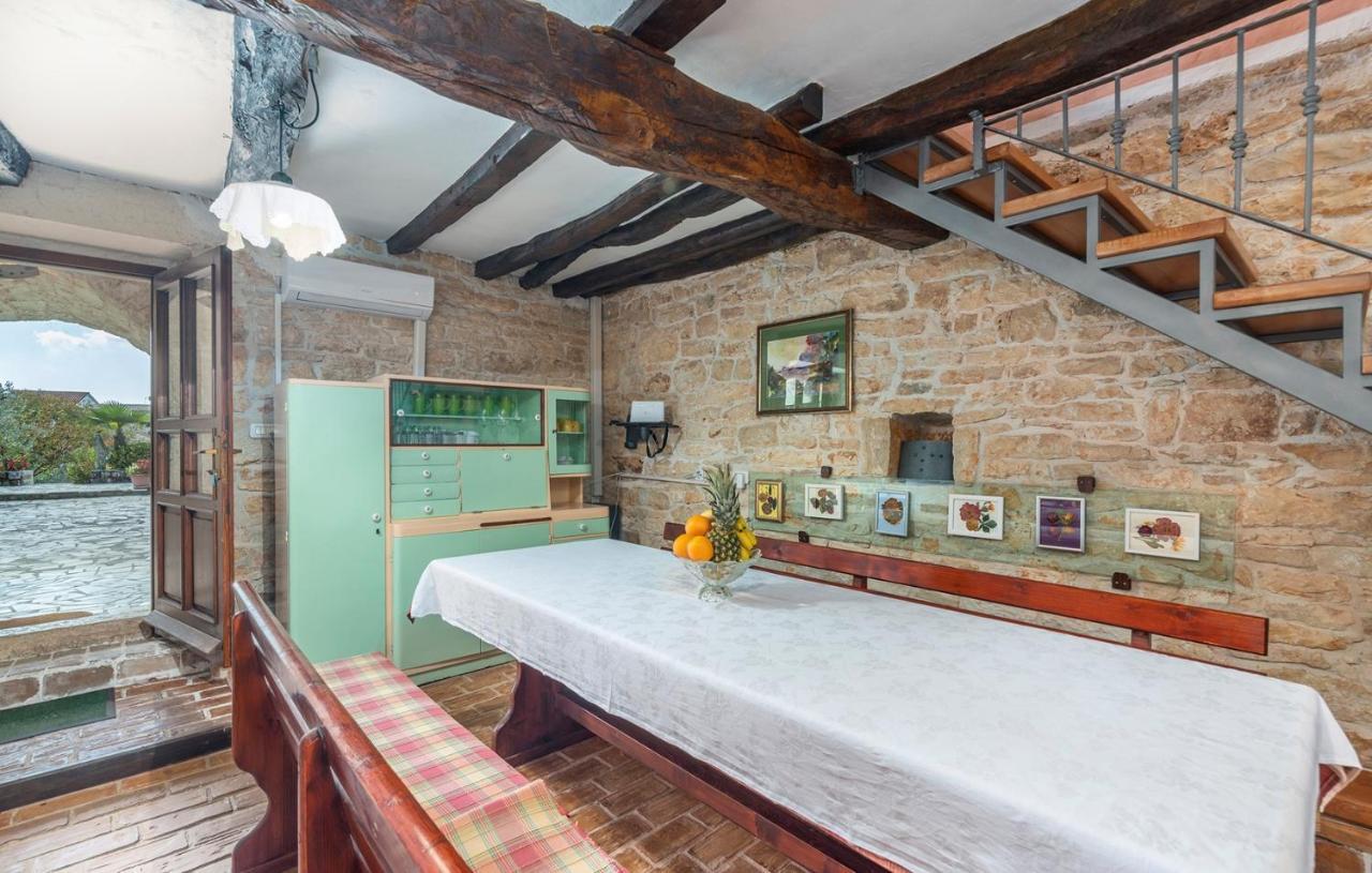 Hotel House Peresiji Chambre photo