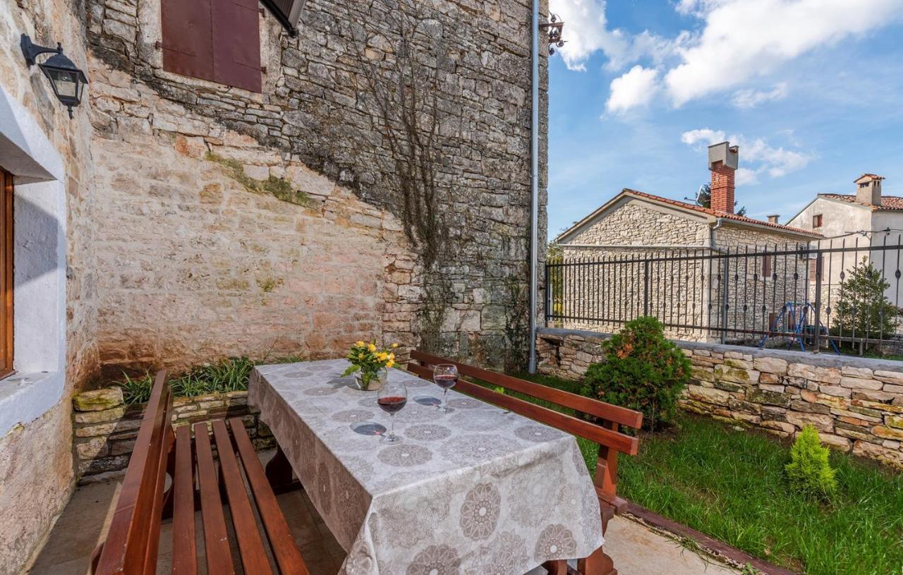 Hotel House Peresiji Chambre photo