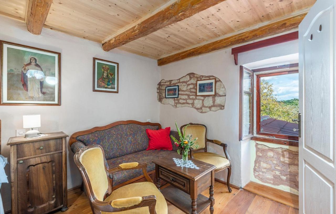 Hotel House Peresiji Chambre photo