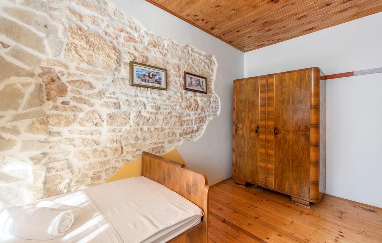 Hotel House Peresiji Chambre photo