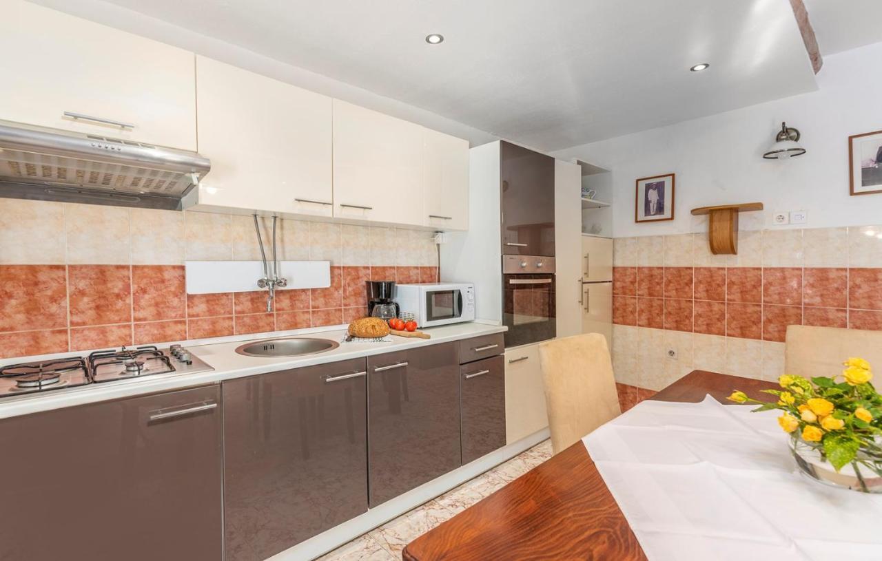 Hotel House Peresiji Chambre photo